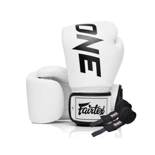 Боксерські рукавички Fairtex BGV1-ONE (натуральна шкіра) White 12 унцій (бинти в комплекті) (BGV1-ONE_12oz_White)