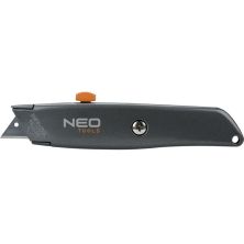 Ніж монтажний Neo Tools сегментне лезо 18мм, металевий корпус (63-702)